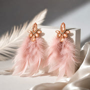 Arete Pluma Rosada Con Cristales